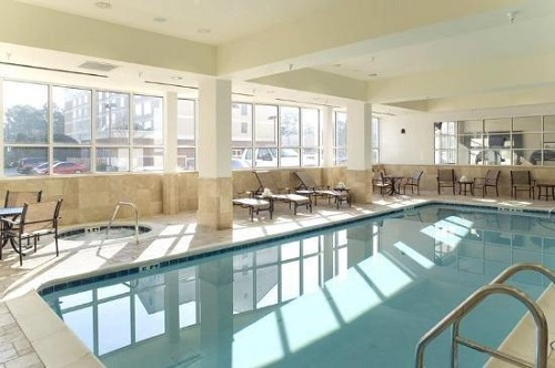 Hampton Inn & Suites Savannah indoorpool